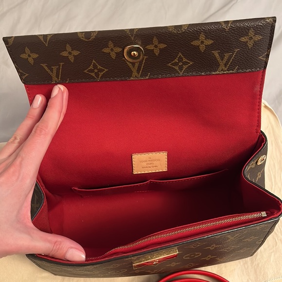 Louis Vuitton Cluny BB - Picture 4 of 13